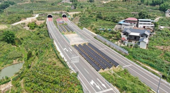 接高速、進校園、上車棚……多地“嘗鮮”光伏發(fā)電！政府表態(tài)：將全面推廣光伏應(yīng)用